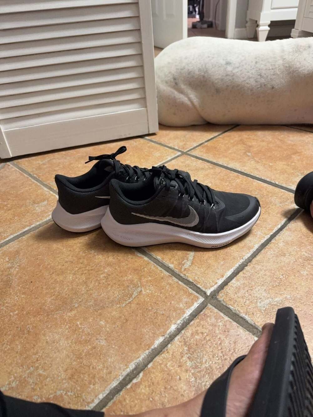 Nike - Picture 4 of 5